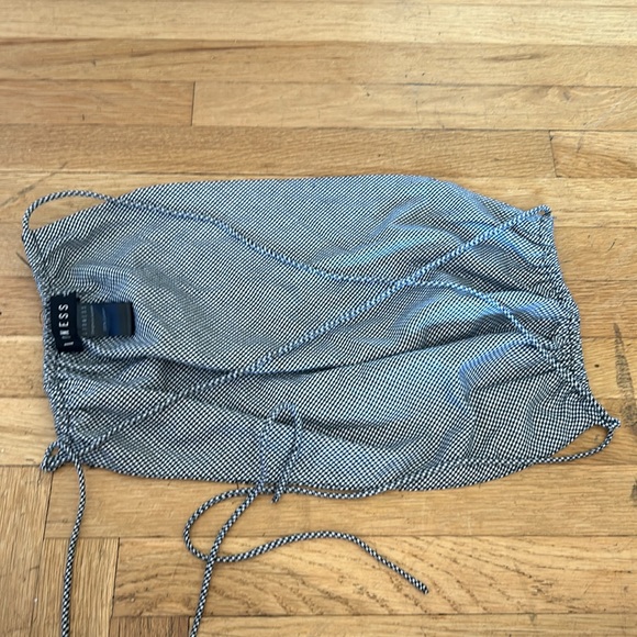 Lioness Backless Top - Picture 2 of 3